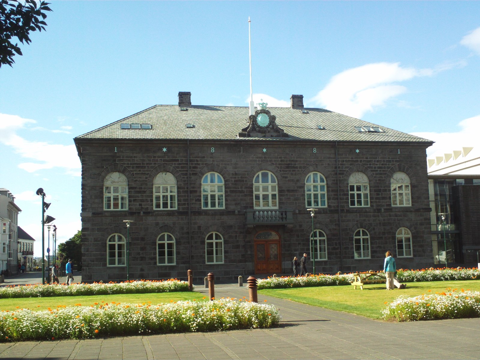 El voto afirmativo toma la delantera en el referéndum de Islandia sobre las negociaciones con la UE